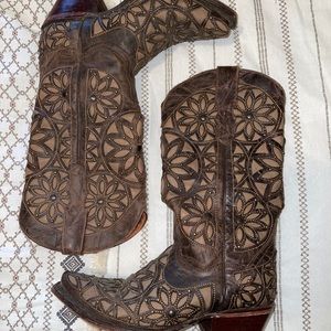 Soto cowgirl boots